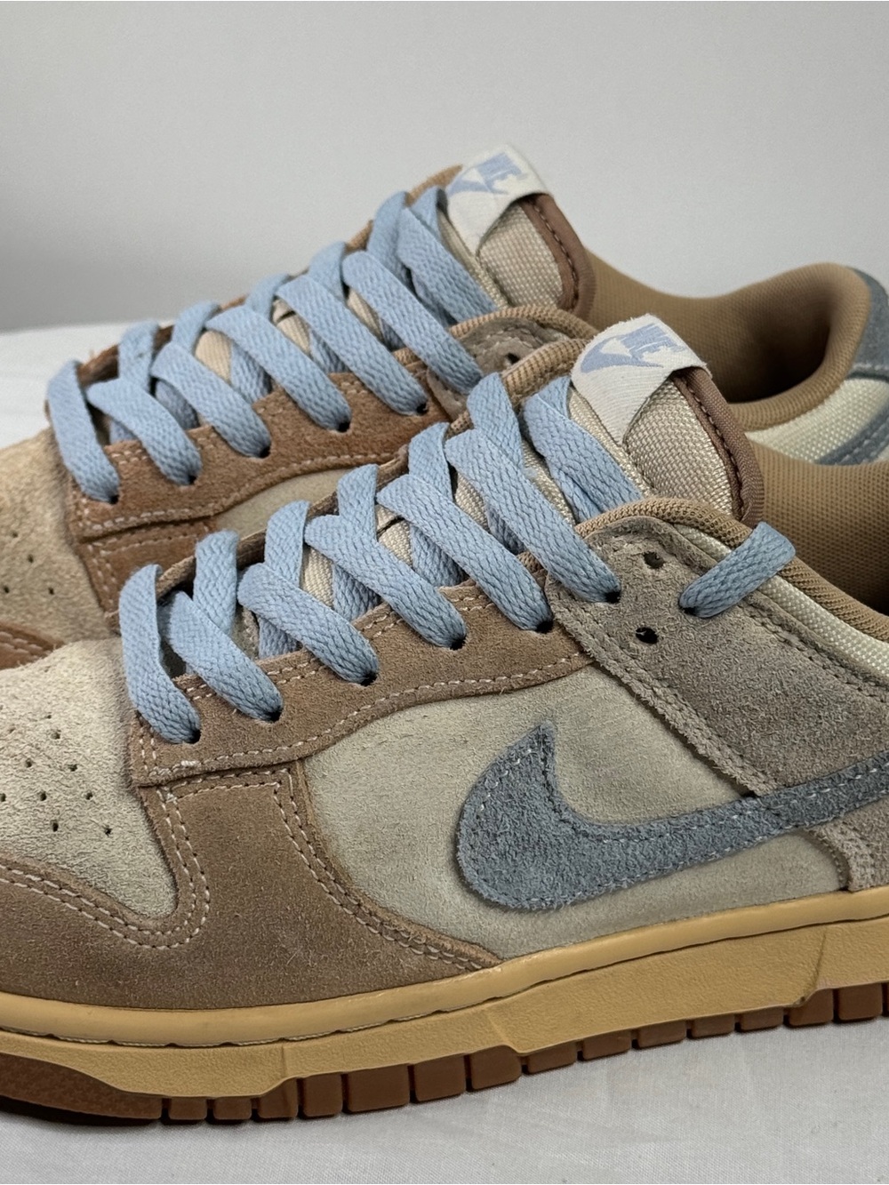 Nike Dunk Low Suede Beige Blue Gum Sneakers Men’s Size 7 HF0106-100